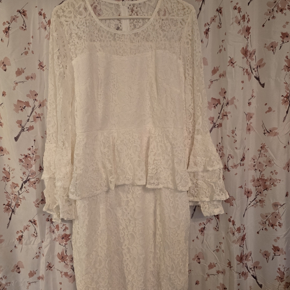 Elegant White Lace Dress
